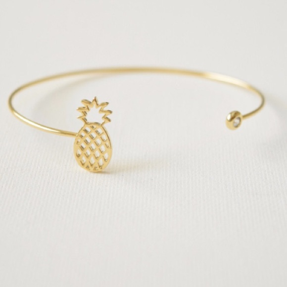 Jewelry - Last one ❤️ Pineapple Cuff